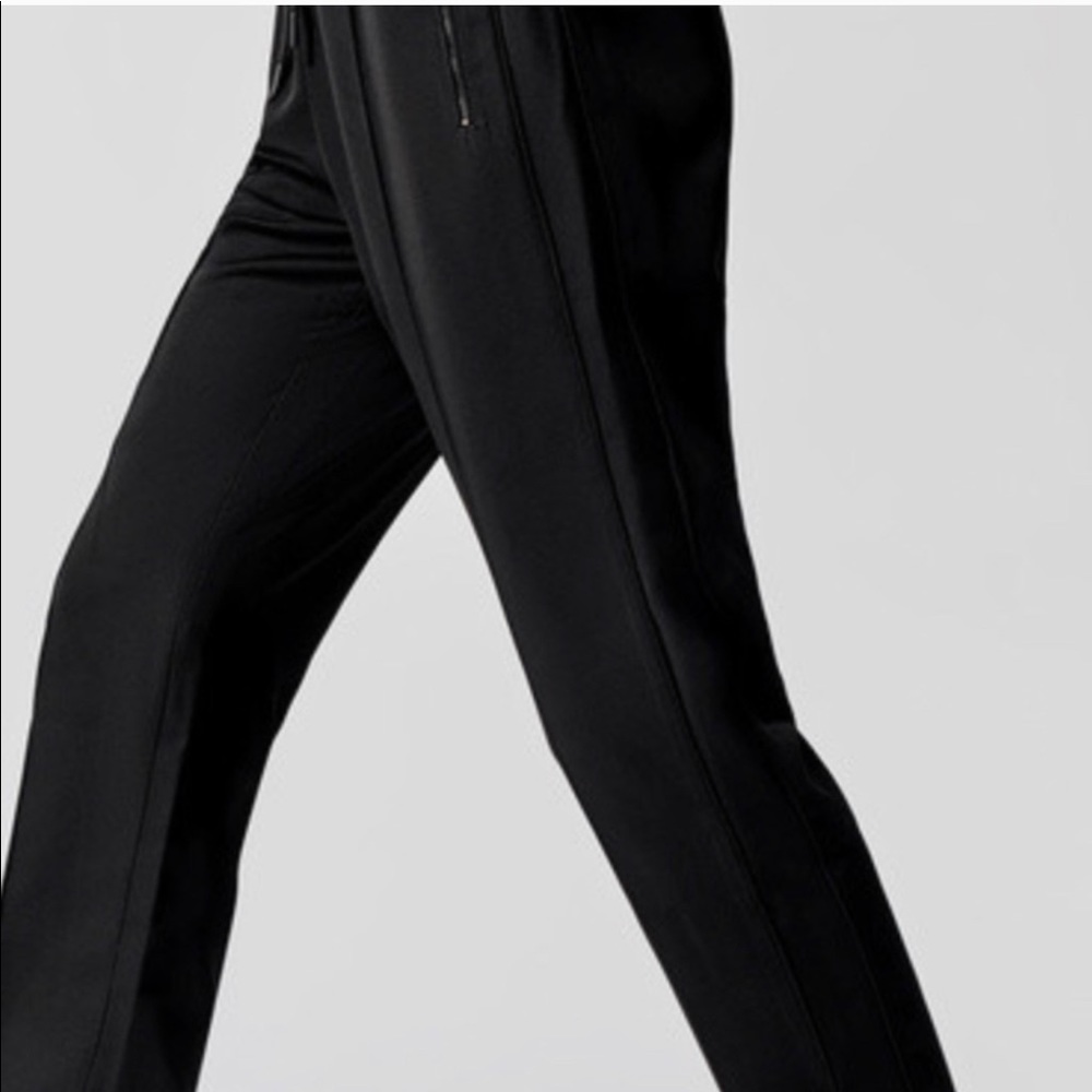 Carbon 38 Tapered Pant